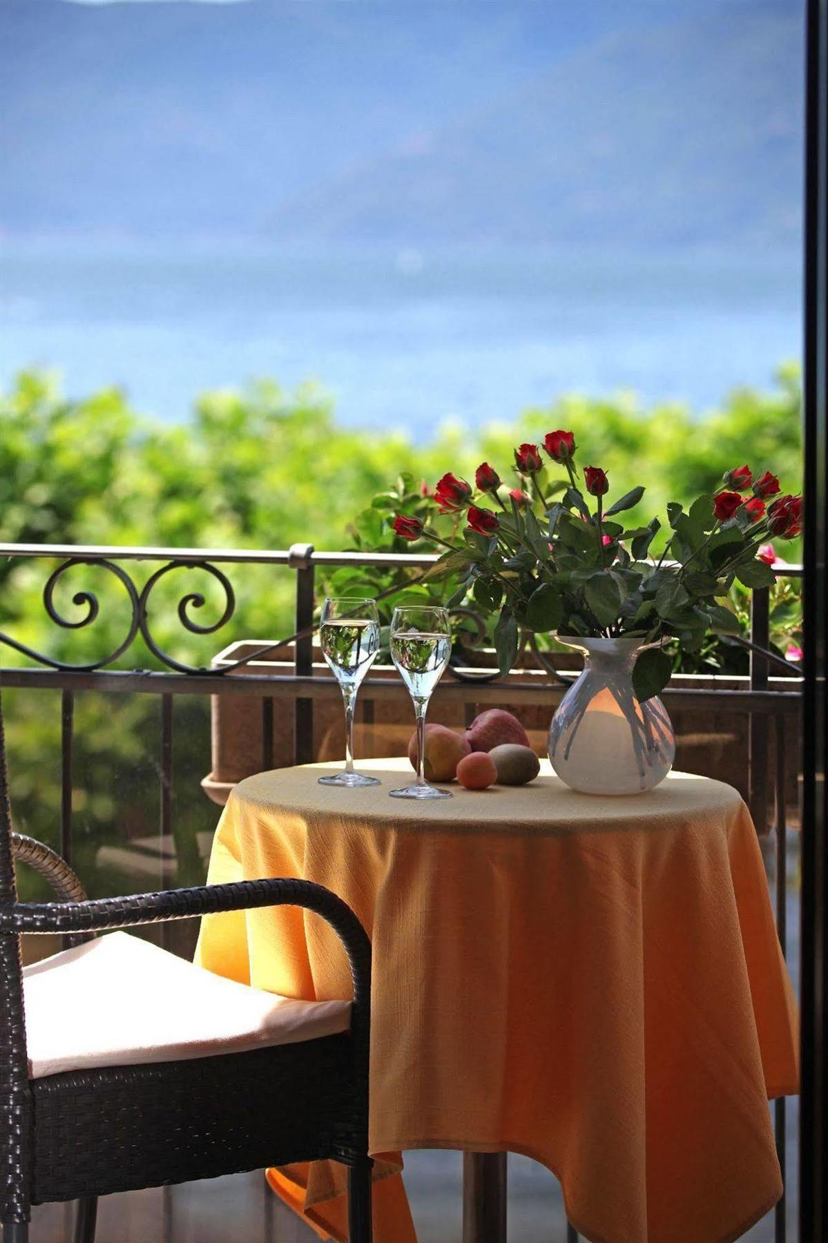 Hotel Al Faro Ascona Exterior foto